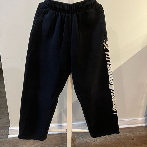Reebok NHL black size medium (10/12) boys sweatpants. - Picture 1 of 4